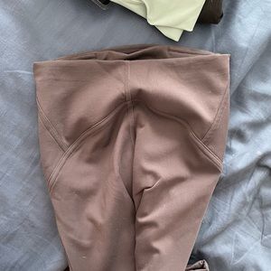 lululemon instill 25”